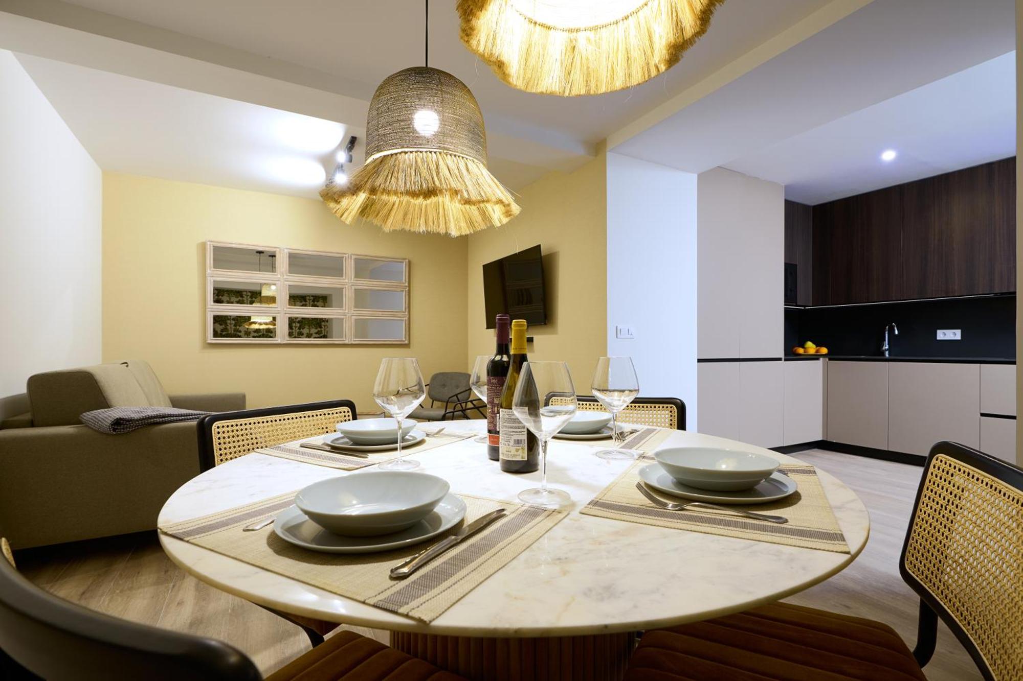 Casa Pizarro, By Homing U Aparthotel Севиля Екстериор снимка